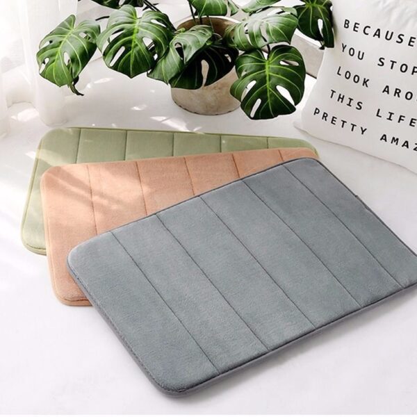 Luxurious Memory Foam Bath Mat for Spa-like Comfort - Image 2