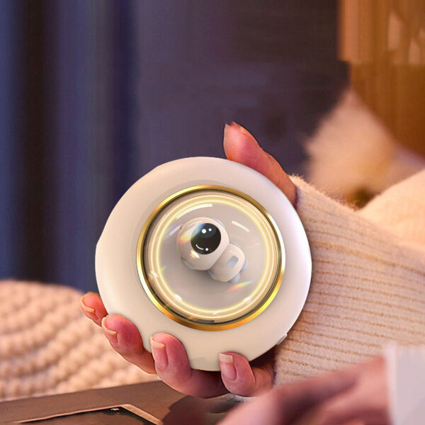 Astronaut Hand Warming Treasure Small Night Light USB Fast Charging Portable Heating Two In One - Image 4