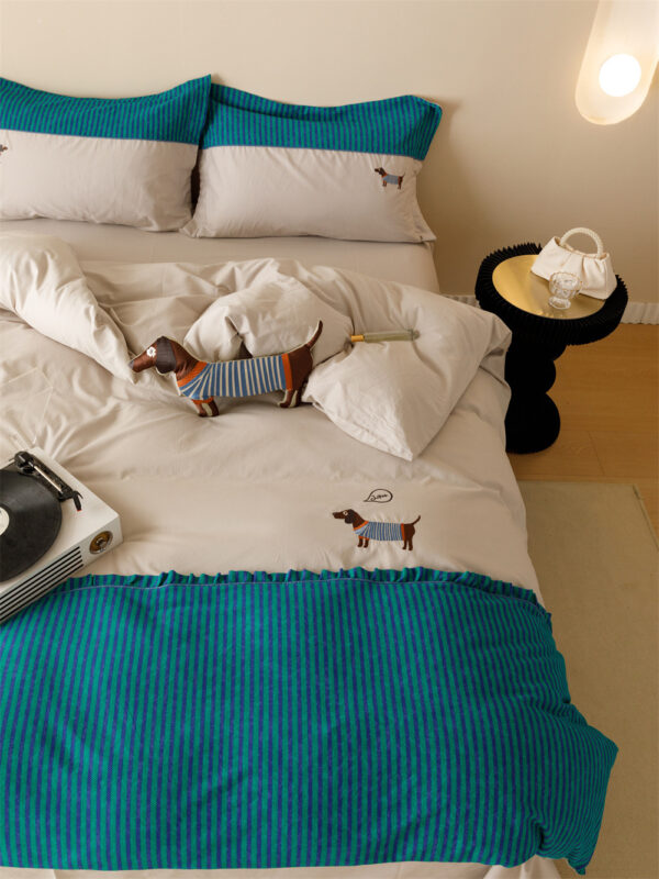 120 Brushed Four-piece Set Embroidered Cotton Quilt Cover Bedding - Image 9