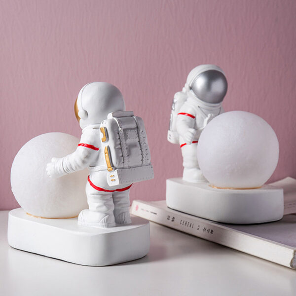Astronaut night light - Image 2