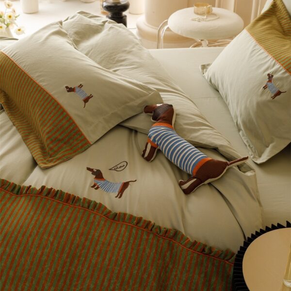 120 Brushed Four-piece Set Embroidered Cotton Quilt Cover Bedding - Image 2
