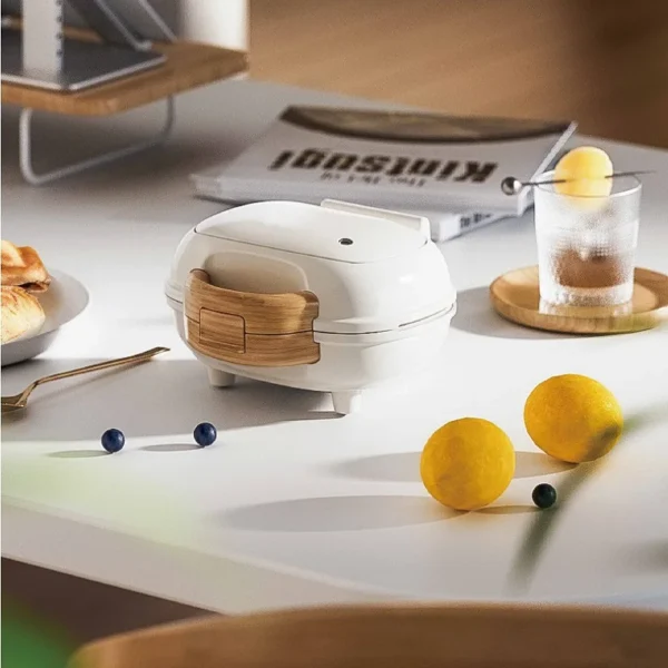 500W Sandwich Machine Fast Breakfast Machine Home Hot-pressed Toasted Non-stick Bread Mini Panini Machine Multi-function Toaster